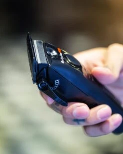 Babyliss Pro Tondeuse Haute Performance LoPROFX à Profile Bas "FX825" - Noir -Babyliss Pro image 366